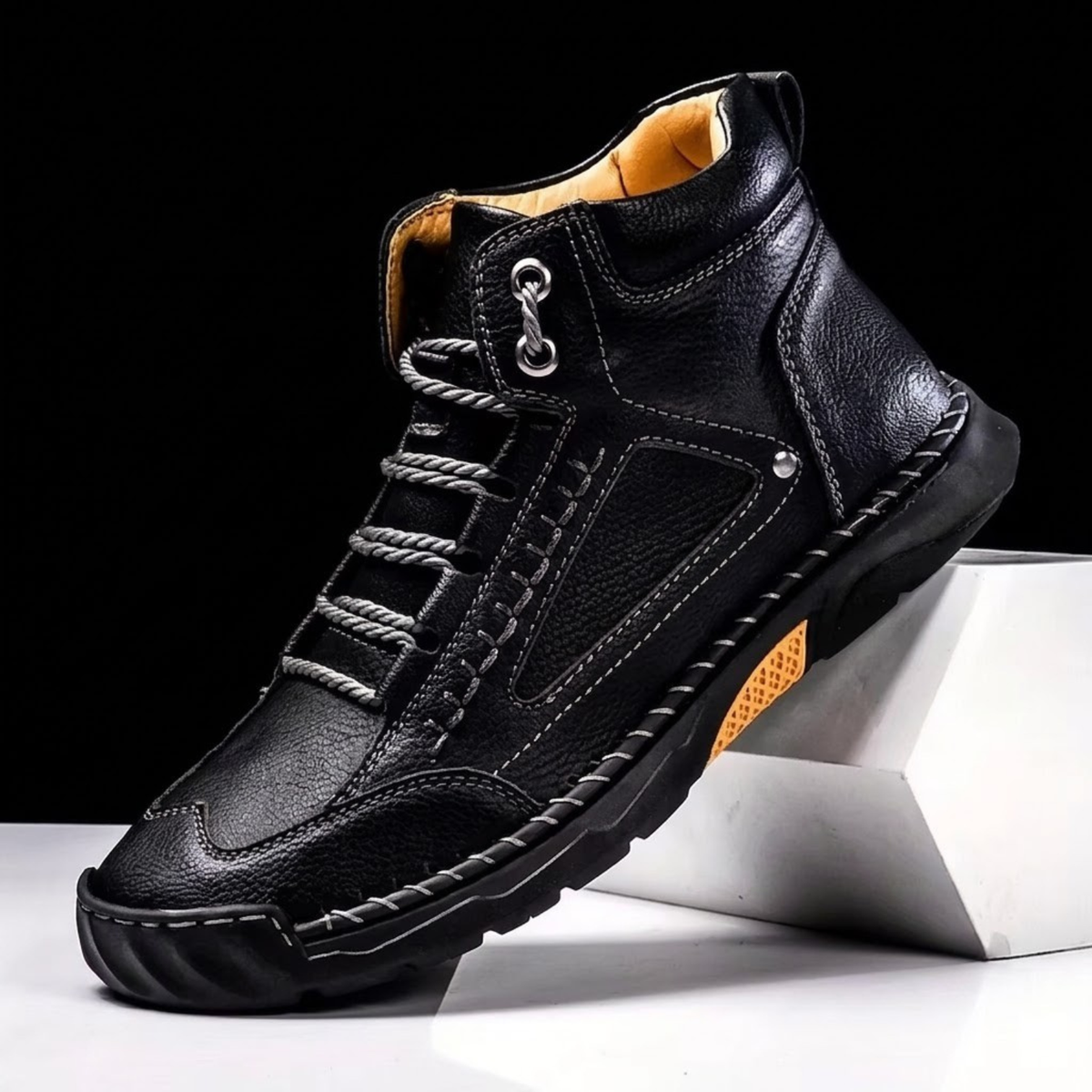 StrideCore™ - Men's Leather Comfort Boots